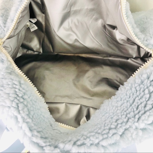 Herschel Supply Medium Sutton Duffle Bag Baby Blue - Picture 4 of 6